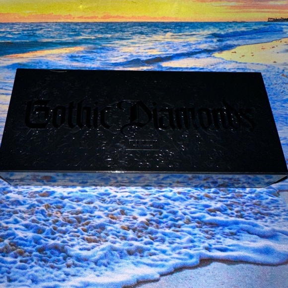 Jeffree Star Gothic Diamonds Extreme Frost Trio Palette - Picture 5 of 6